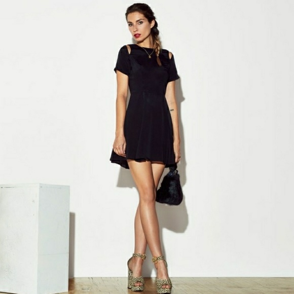 Reformation Dresses & Skirts - Reformation Dress Felix Mini In Black Size 4
